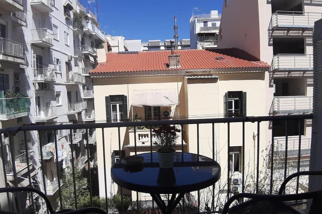Comfortable Apt, Next To Archeological Museum! Athens Exterior photo