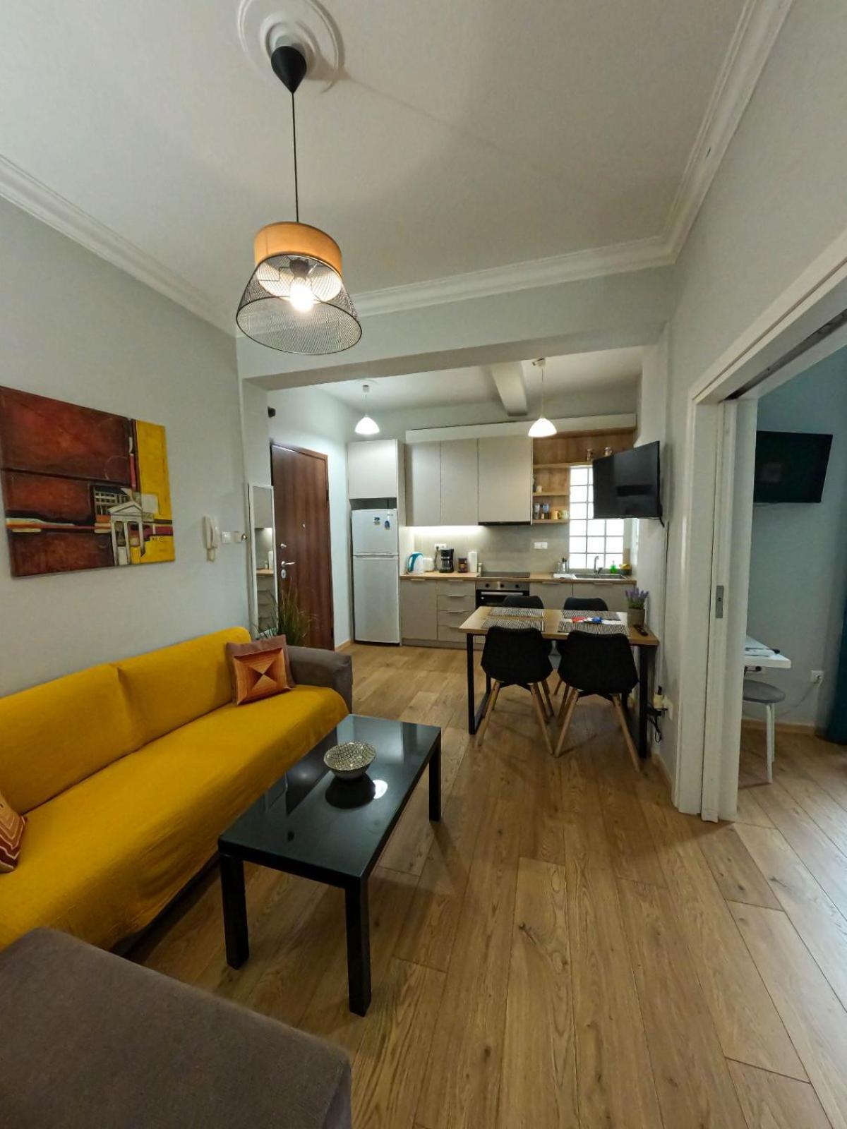 Comfortable Apt, Next To Archeological Museum! Athens Exterior photo
